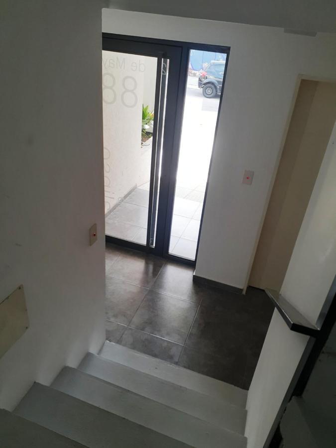 Hermoso Departamento En Temperley Exterior foto